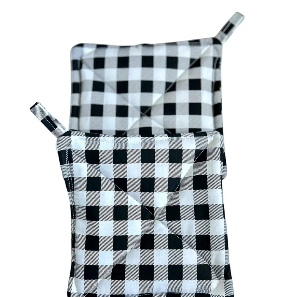 Hand Crafted Black and White Buffalo Plaid Pot Holders Fabric Hot Mat Trivet